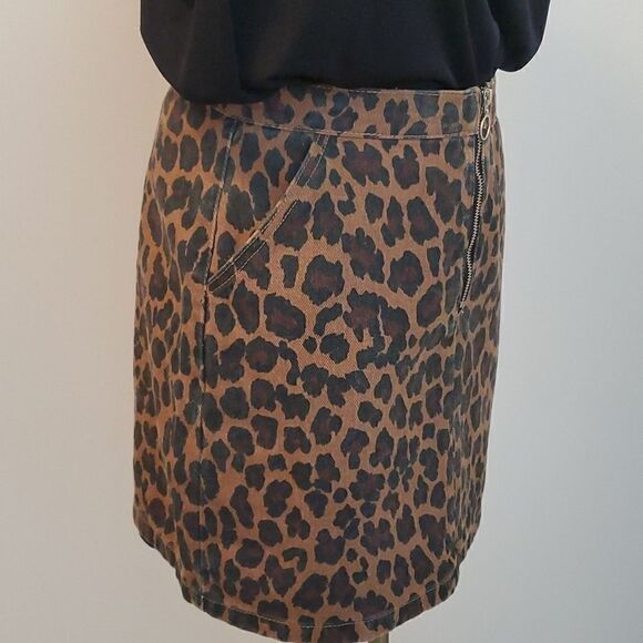 Hayden Brown Leopard Print Denim Skirt Size Large - Picture 4 of 6